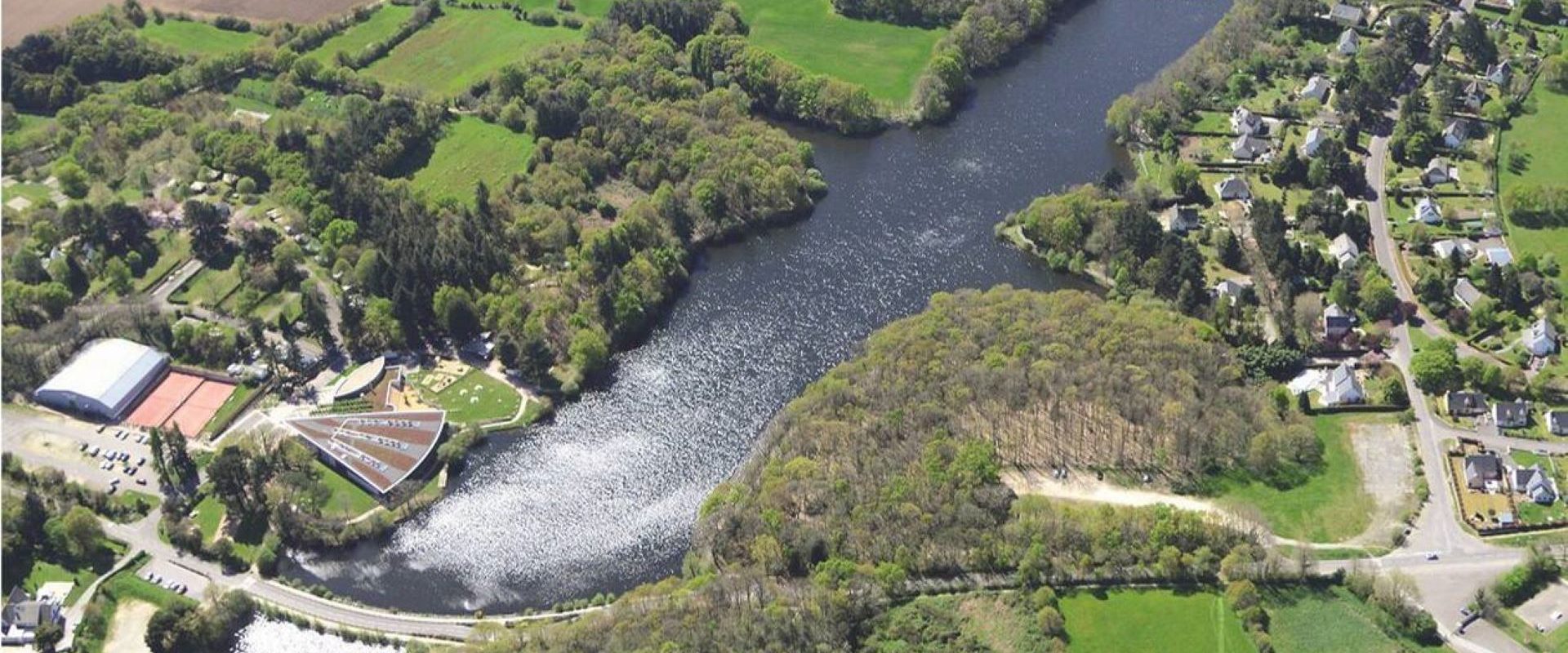 Camping Lac De Savenay : Le Lac De La Vallée Mabile Et Son Barrage. Ouest France