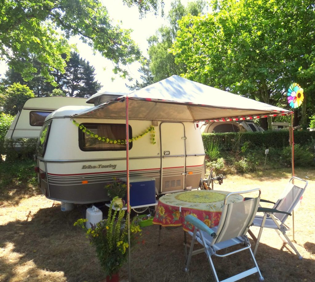 Camping Lac De Savenay : Page Emplacement Emplacement Camping Ombragé (5)