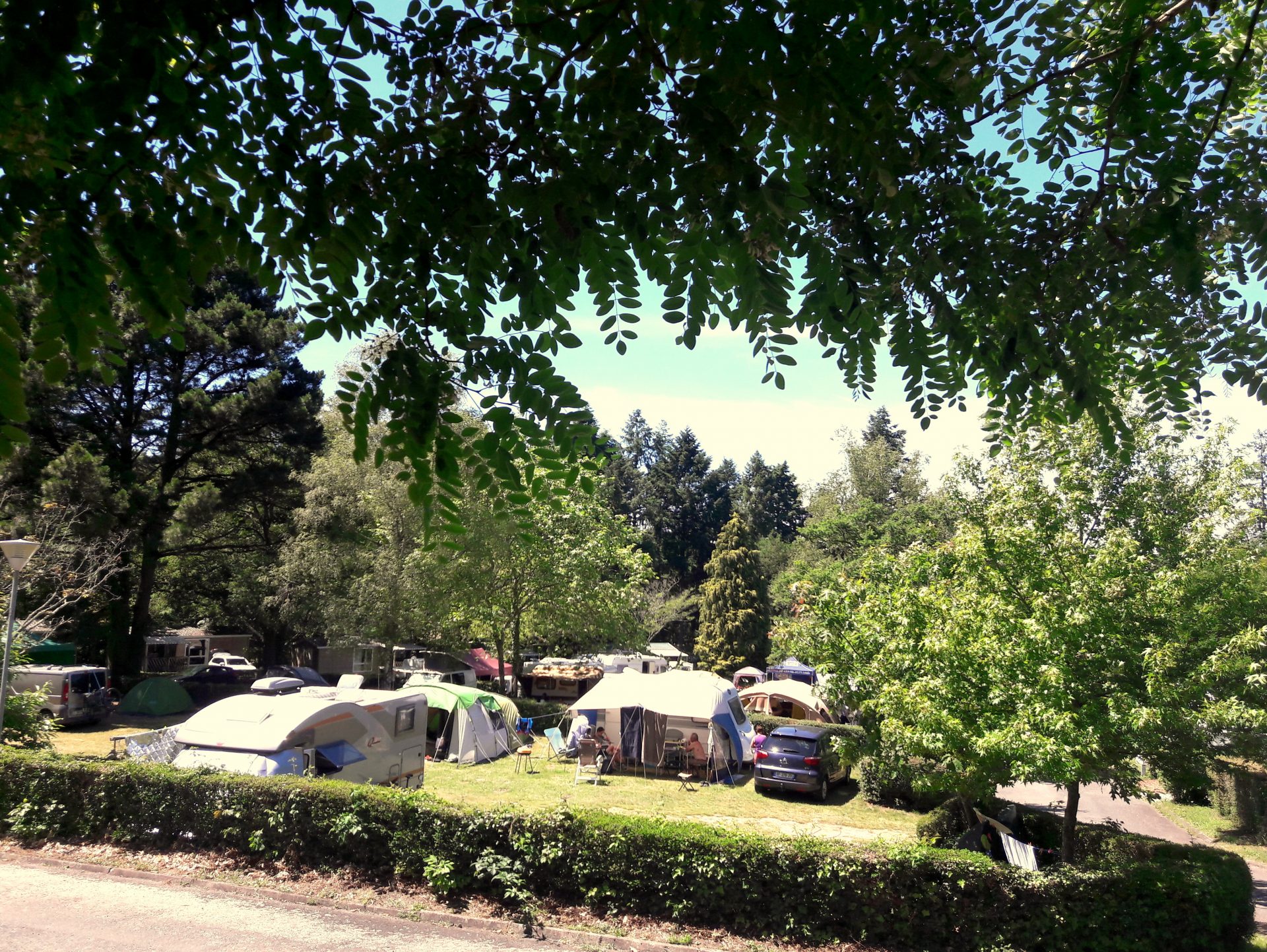 Lac de Savenay Campsite: Page Emplacement Groupe 02 (2)