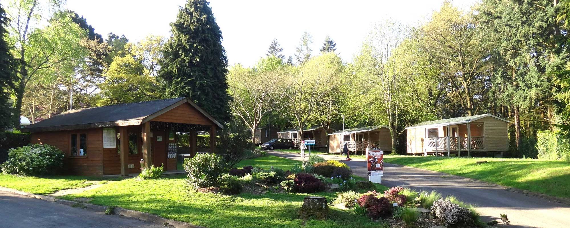 Camping Lac De Savenay : Page Location Lodge Bandeau Inté Hébergement 11 (1)